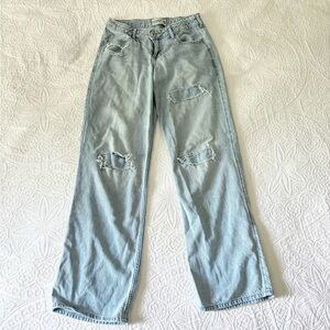 Abercrombie & Fitch Light Blue Wide Leg distressed Jeans. 11/12 long girls denim